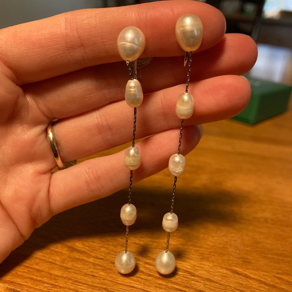 Aiori clip-on pearl earrings